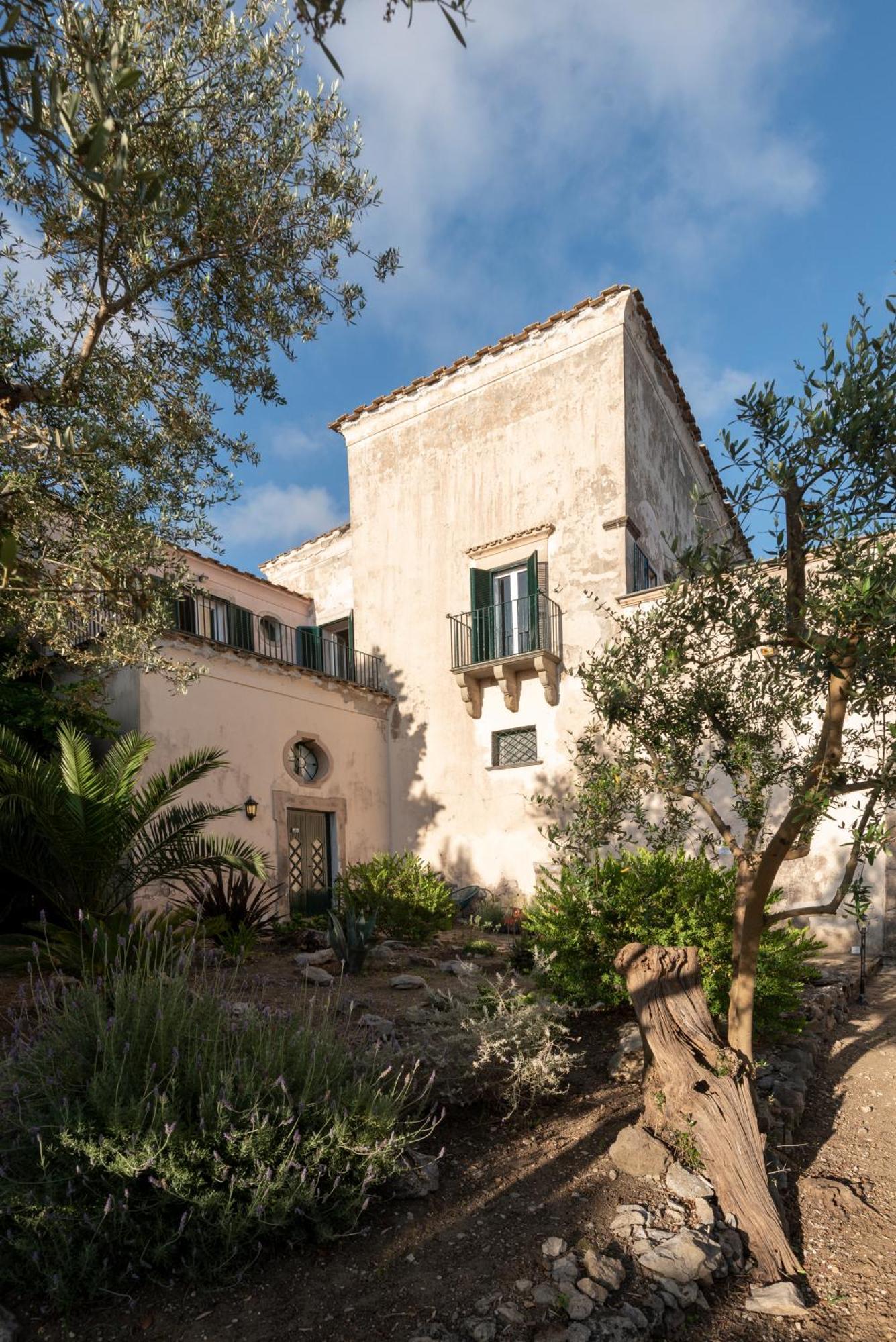 ماسّا لوبْرينسِ Villa Il Turro المظهر الخارجي الصورة