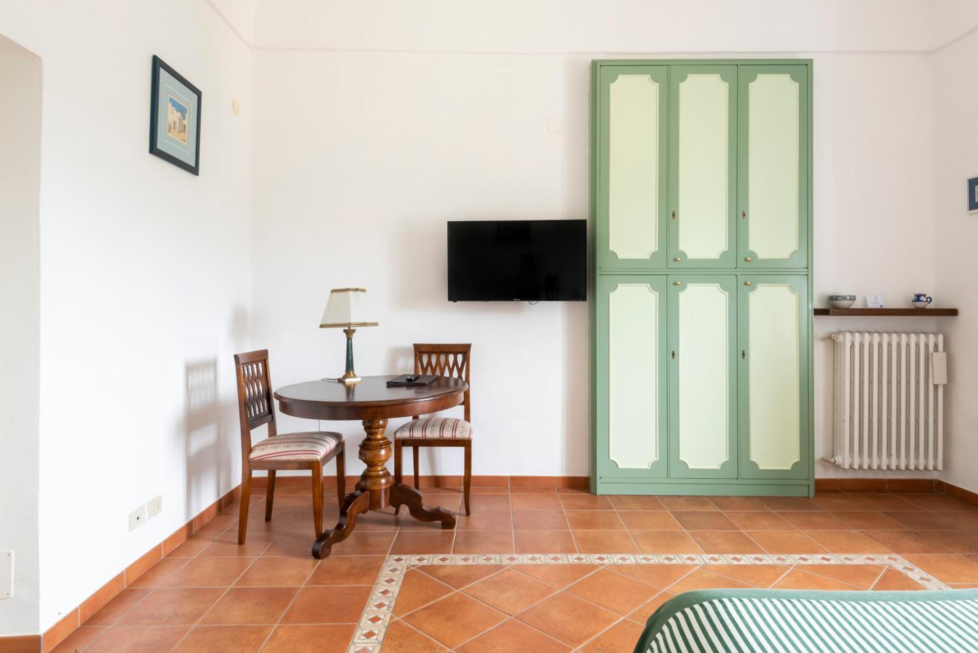 ماسّا لوبْرينسِ Villa Il Turro الغرفة الصورة