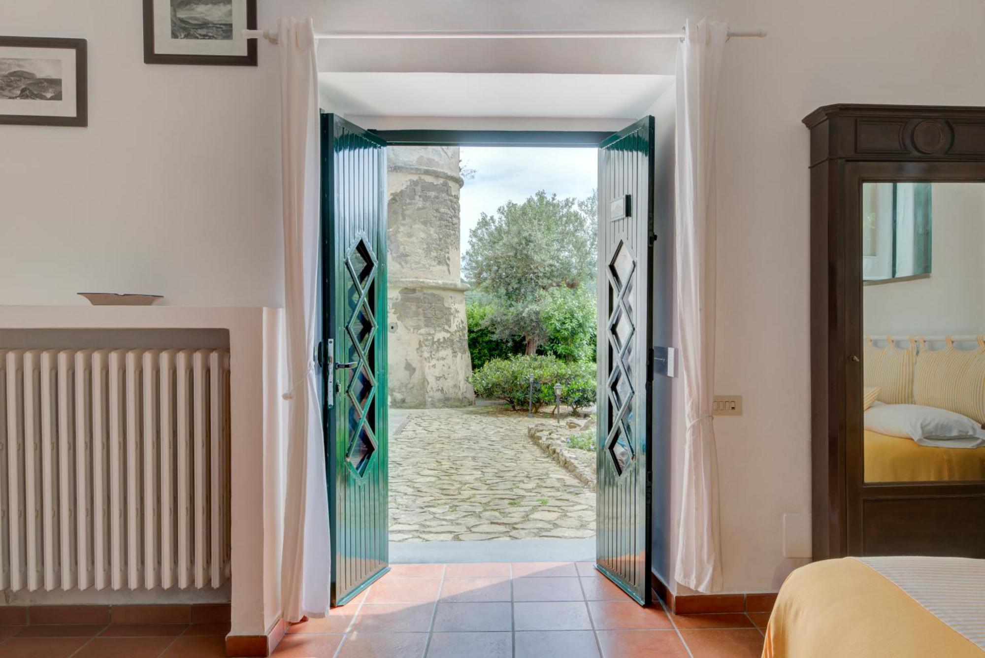 ماسّا لوبْرينسِ Villa Il Turro الغرفة الصورة
