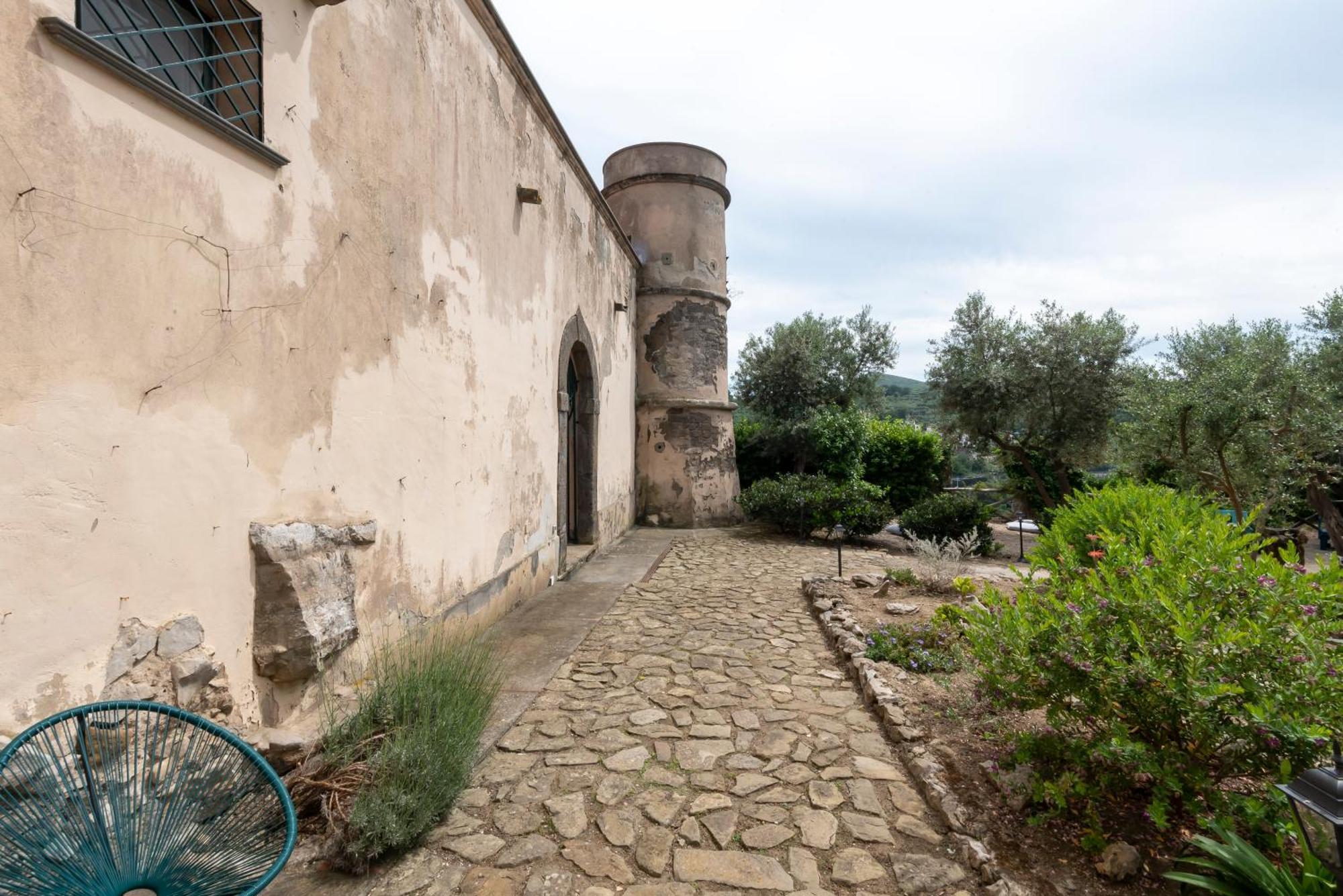 ماسّا لوبْرينسِ Villa Il Turro الغرفة الصورة